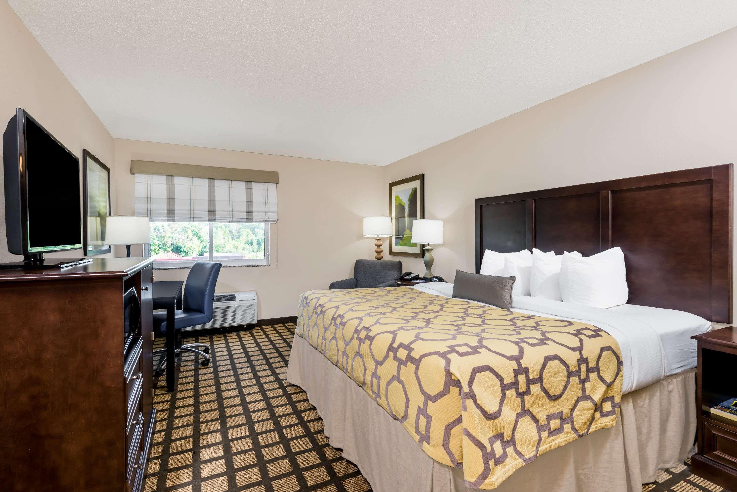 Hotel Baymont By Wyndham Erie Kearsarge Exterior foto