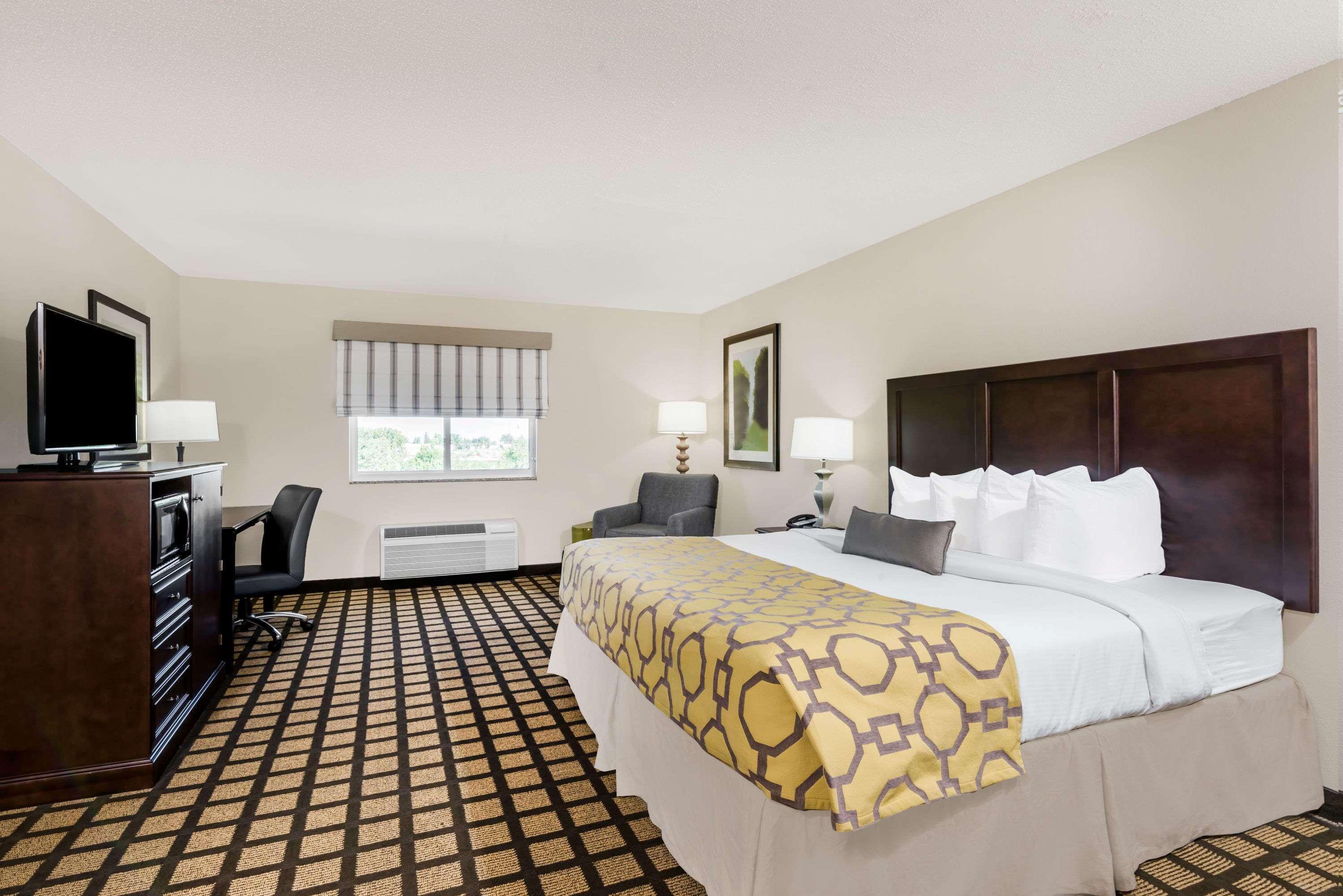 Hotel Baymont By Wyndham Erie Kearsarge Exterior foto