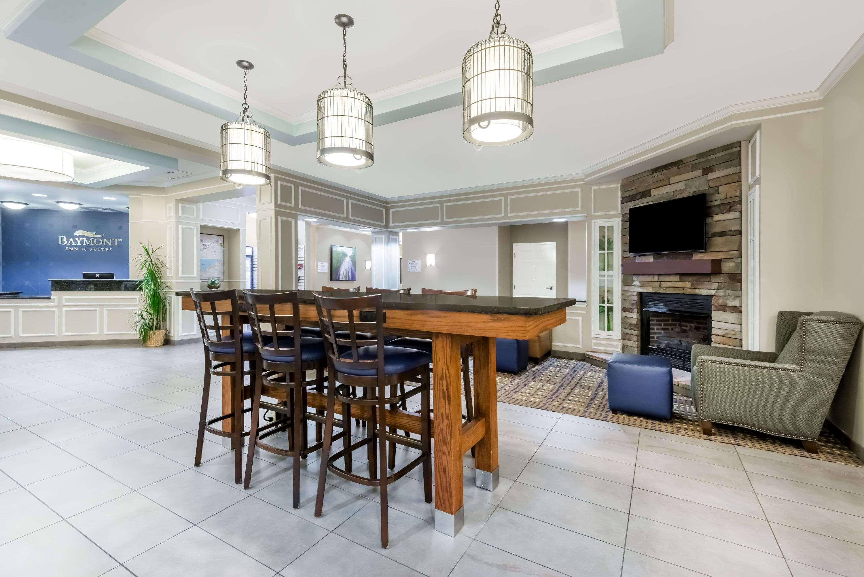 Hotel Baymont By Wyndham Erie Kearsarge Exterior foto