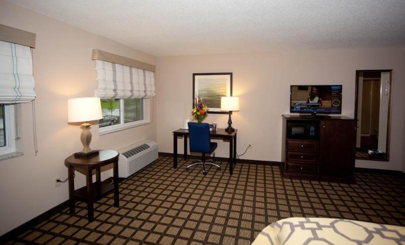 Hotel Baymont By Wyndham Erie Kearsarge Exterior foto