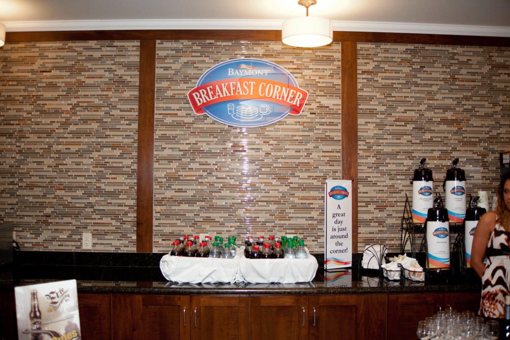 Hotel Baymont By Wyndham Erie Kearsarge Exterior foto
